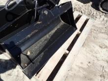 MIVA Hydraulic 32" Mini Excavator Bucket