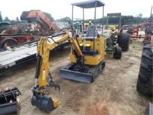 AGT H15 Mini Excavator w/14" Thumb Bucket