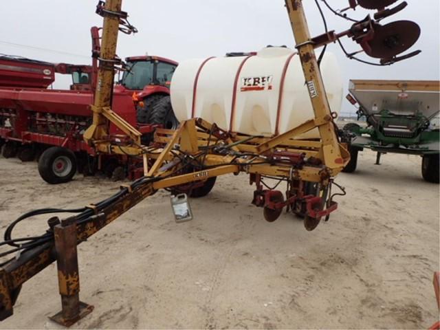 KBH 8 Row Nitrogen Rig w/ 750 gal Tank