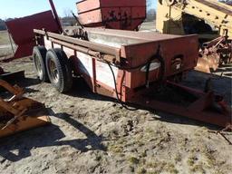 New Idea Manure Spreader