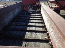 New Idea Manure Spreader