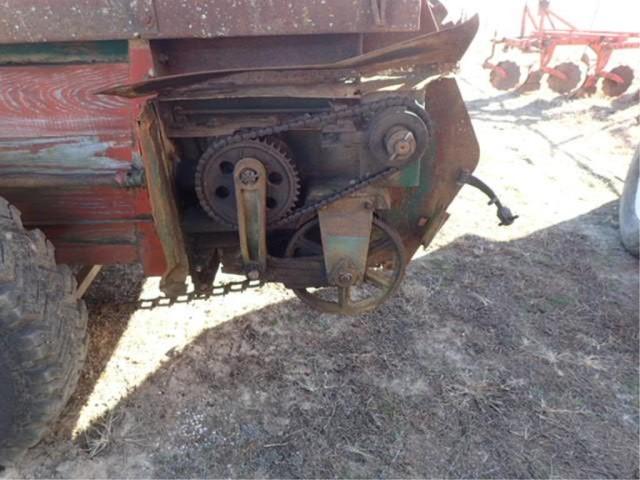 New Idea Manure Spreader