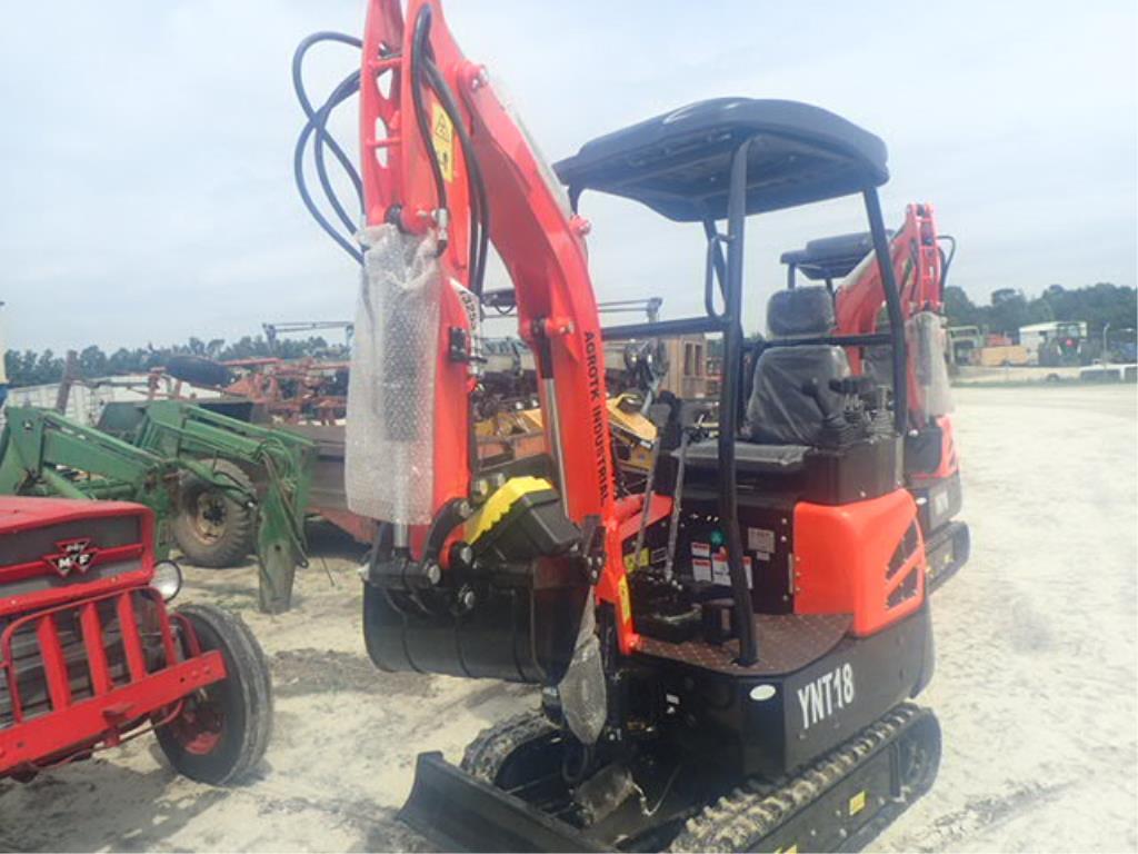 AGT Mini Excavator - YNT18