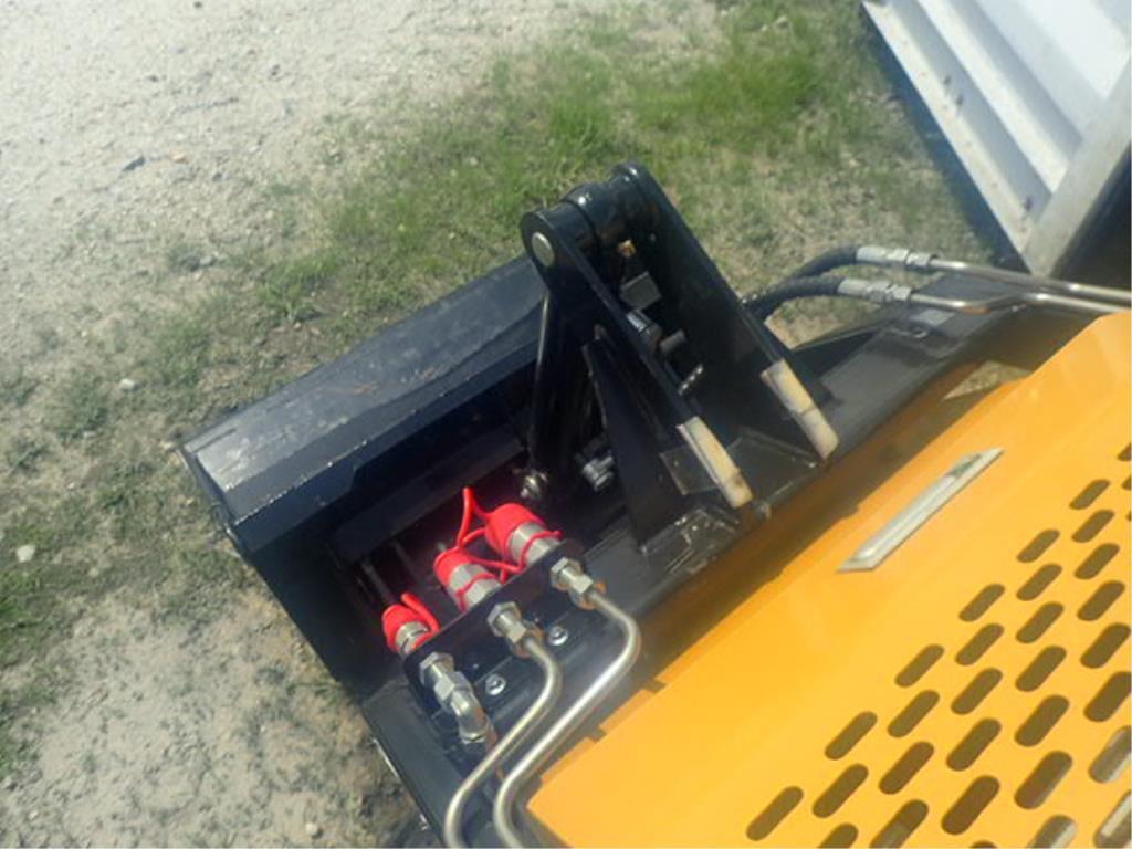 AGT Mini Skid Steer Loader w/ Bucket - MX-MRT14