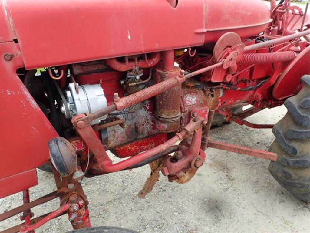 Farmall 140 w/ Cultivator, Fast Hitch & Fertilzer