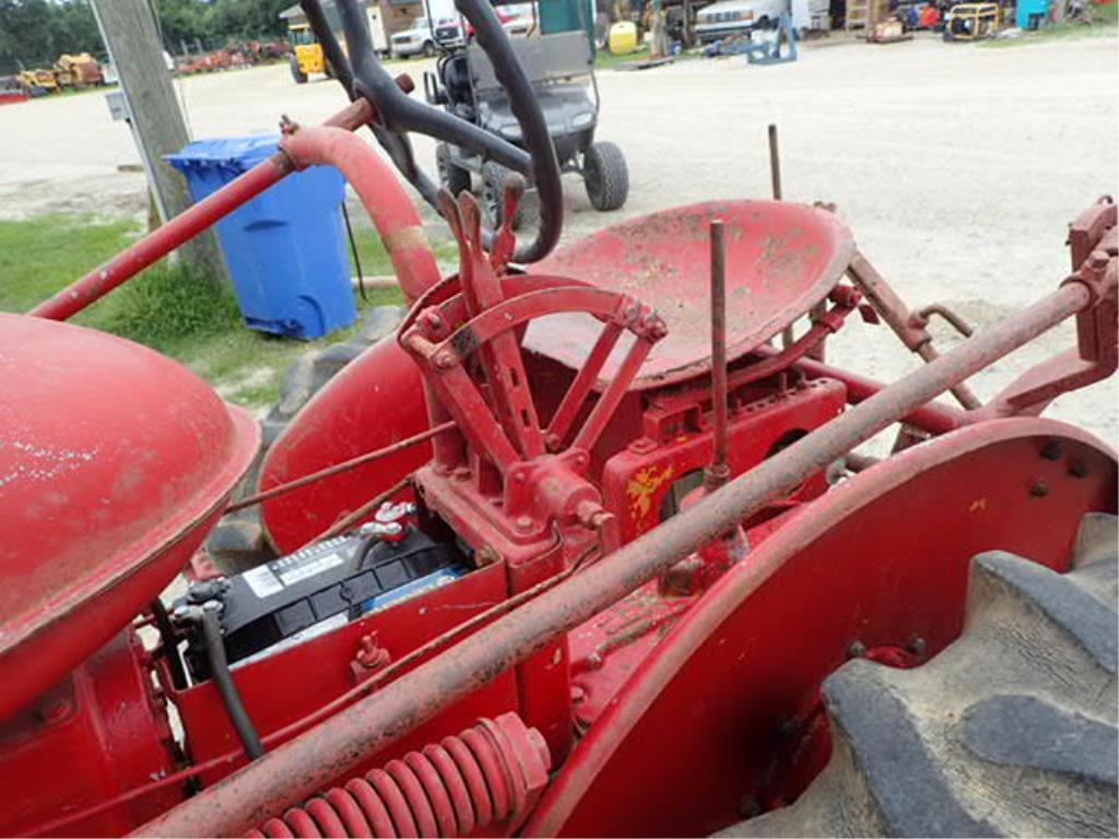 Farmall 140 w/ Cultivator, Fast Hitch & Fertilzer