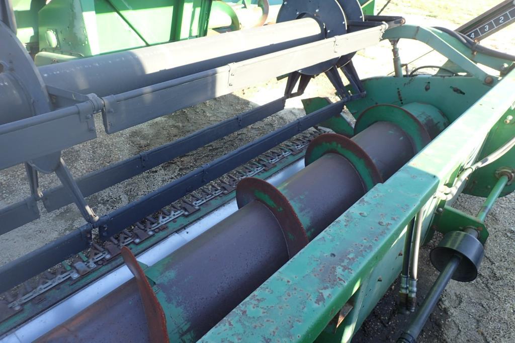 John Deere 220 Head