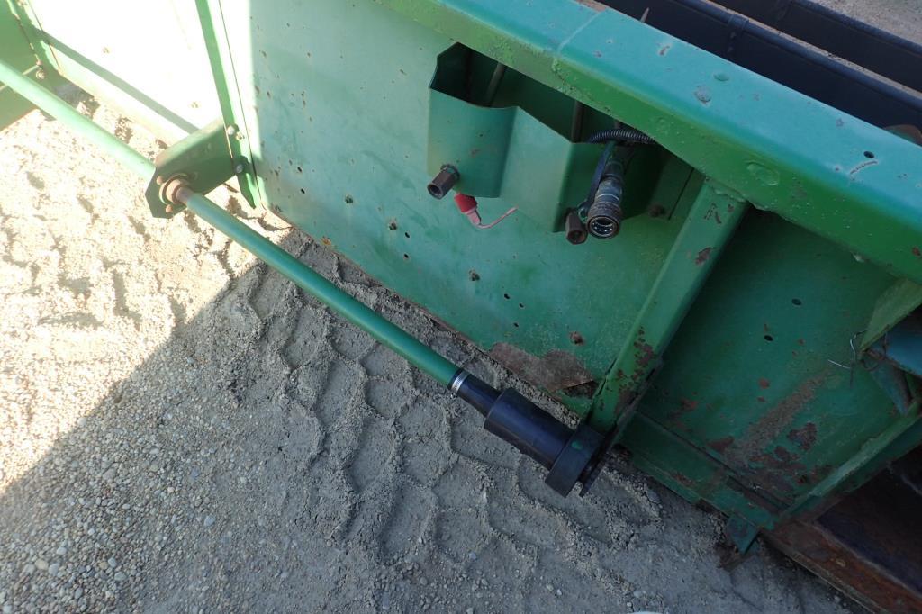 John Deere 220 Head