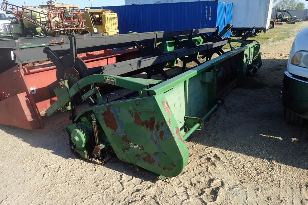 John Deere 220 Head