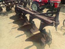 Massey Ferguson 5 Bottom Breaking Plow