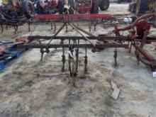 1 Row Cultivator - 3 Point Hitch