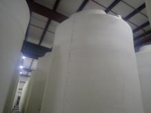 8400 Gal Poly Tank Upright