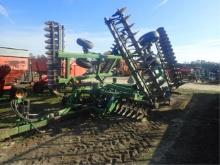 John Deere 637 Disc  32ft