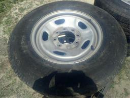 Set of 4 Tires and Rims 245/75R17