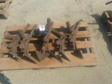 (6) John Deere Cultivator Feet with Good Shovels
