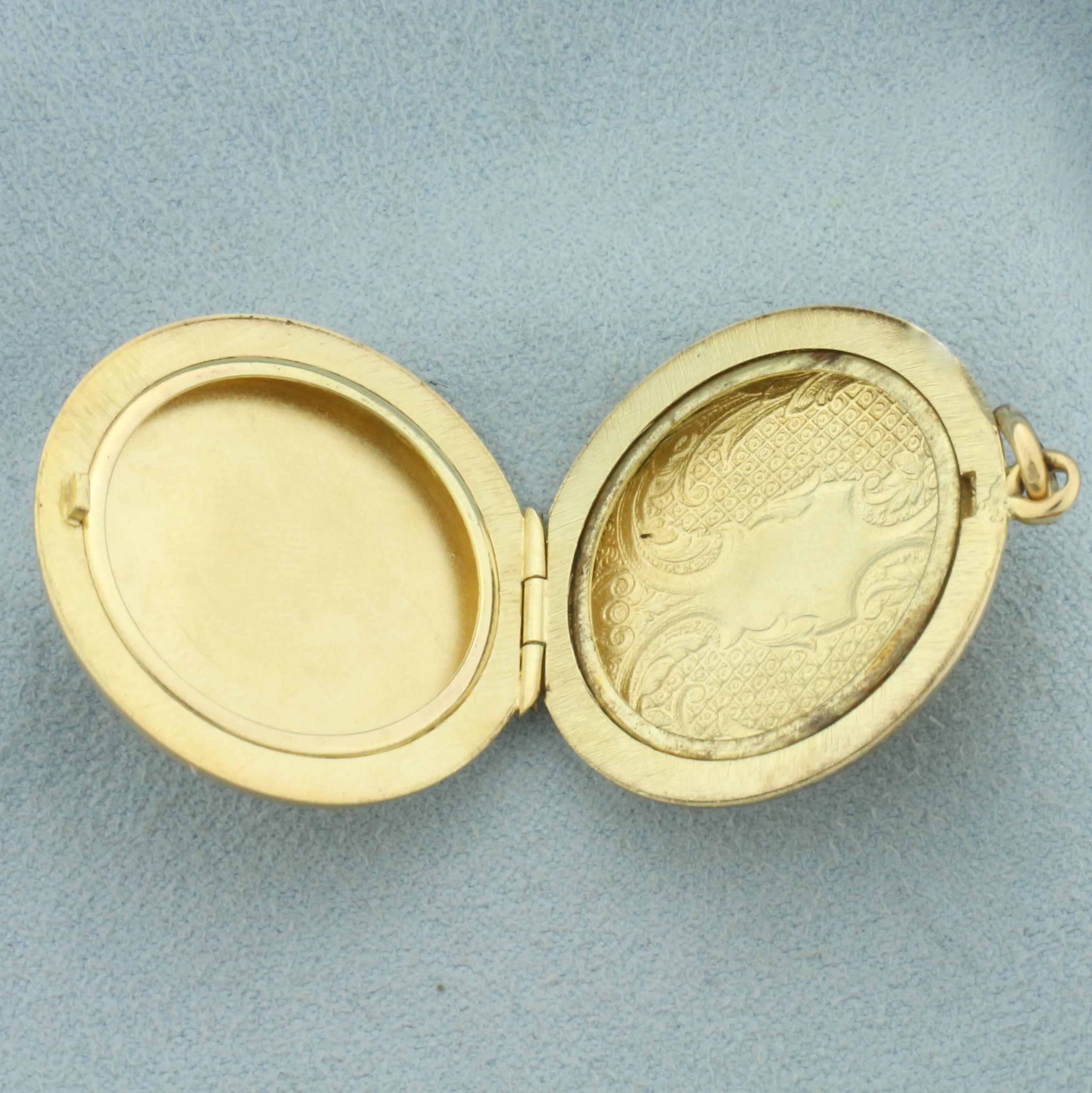 Vintage Etched0 Locket Pendant In 14k Yellow Gold