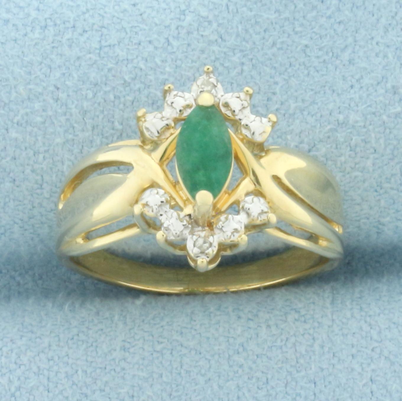 Emerald And Diamond Ring In 14k Yellow Gold