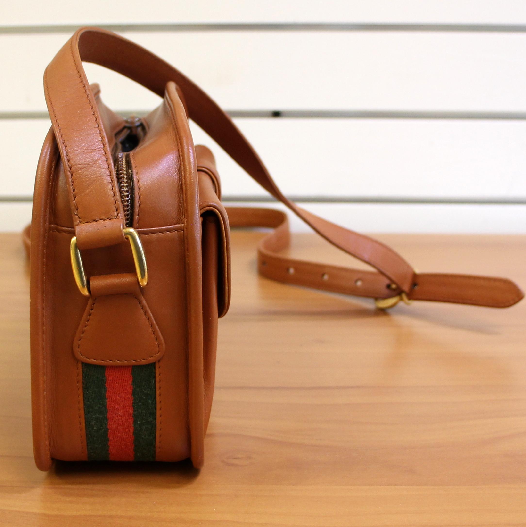 Gucci Tan Leather Green Red Strip Camera Crossbag Shoulder Flap Bag