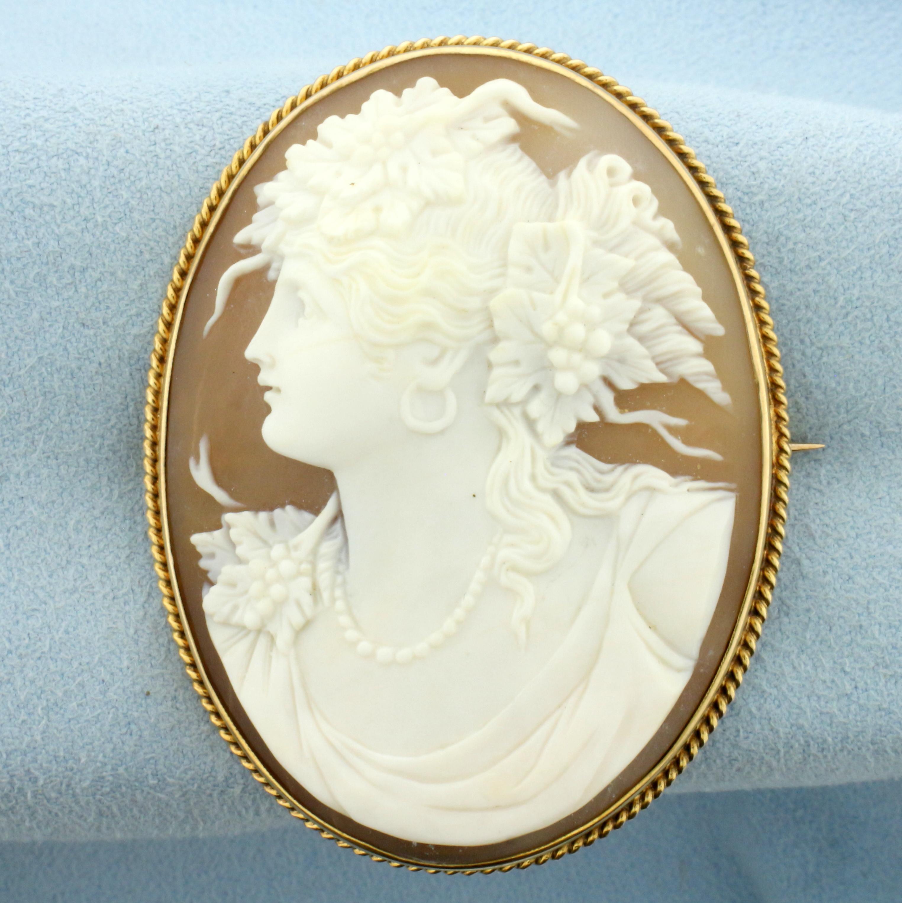 Vintage Cameo Pin Brooch In 14k Yellow Gold