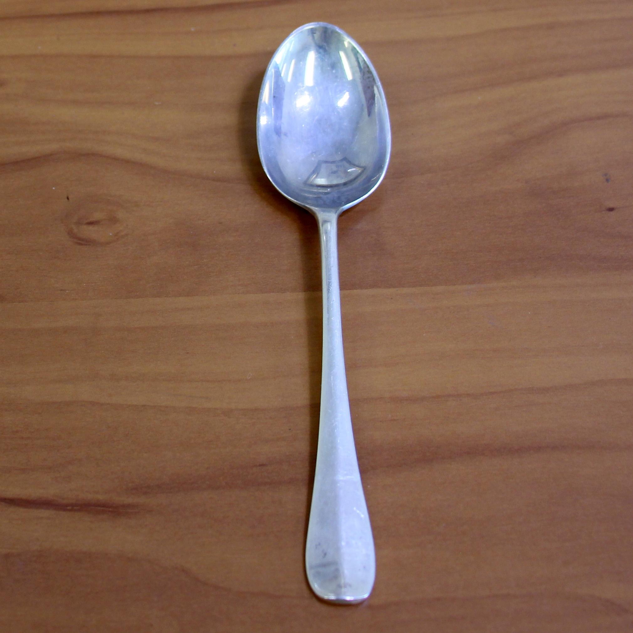 Kirk Stieff "williamsburg Queen Anne" Sterling Silver Flatware Set Of 32