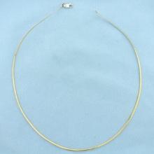 Reversable Flattened Wire Omega Necklace In 10k White And Yellow Gold