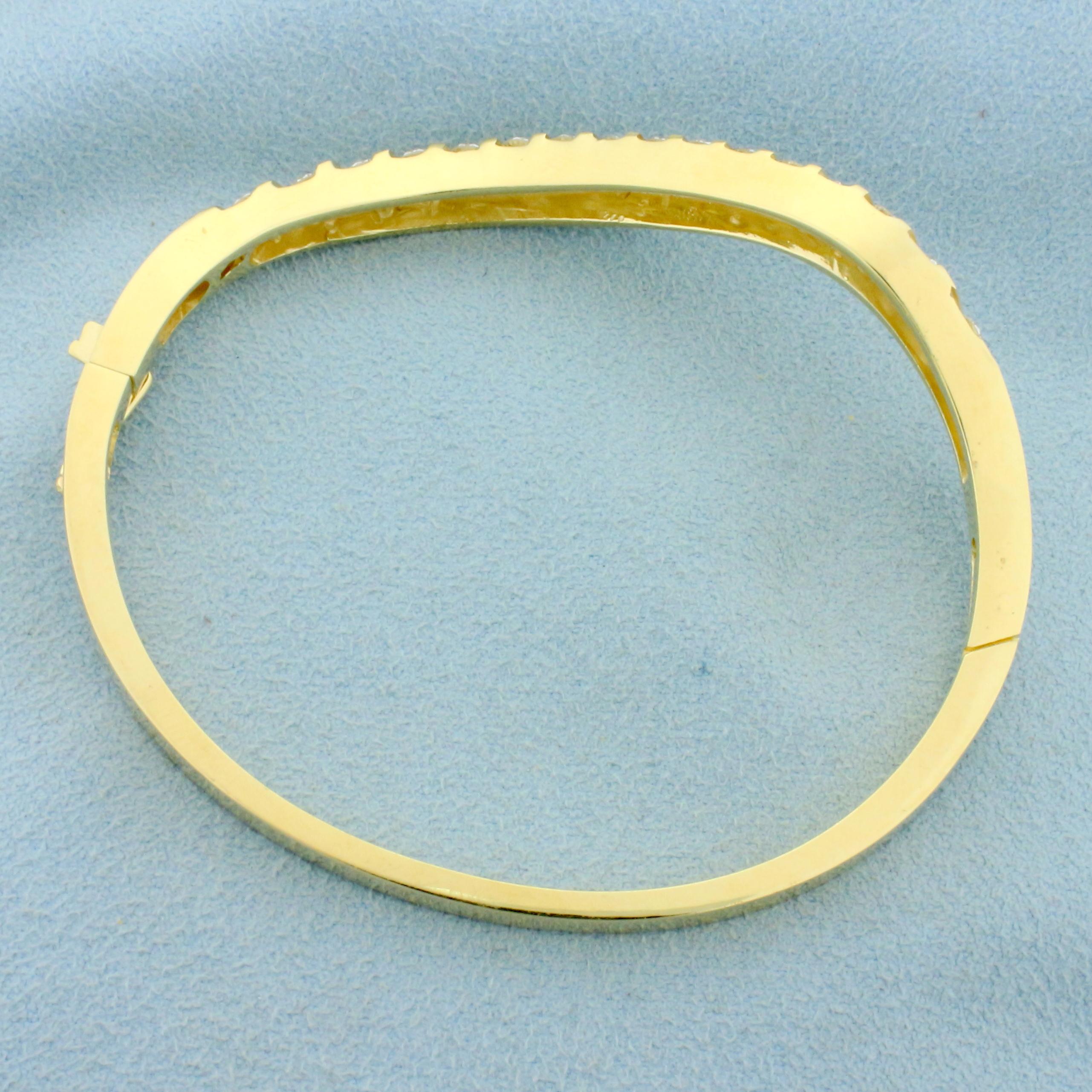 3ct Tw Diamond Wave Design Bangle Bracelet In 14k Yellow Gold