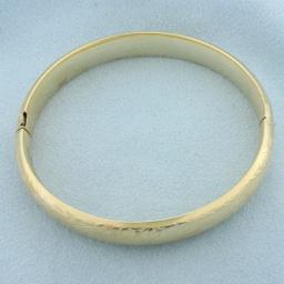 Nature Flower Design Engraved Hinged Bangle Bracelet In 14k Yellow Gold