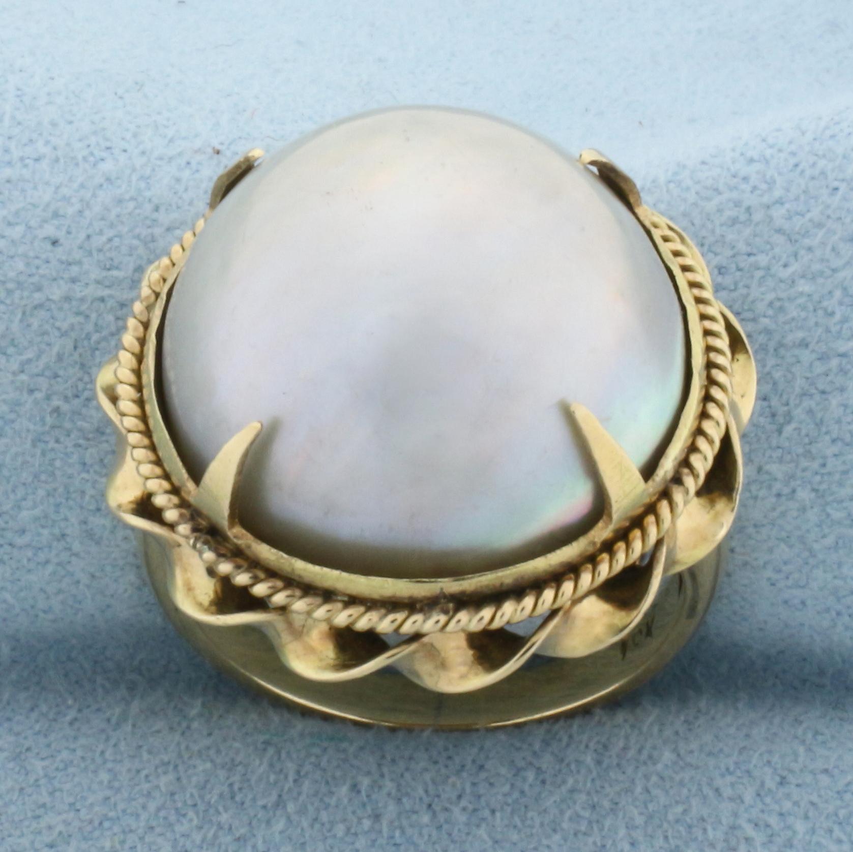 Vintage Mother Of Pearl Statement Ring In 10k Yellow Gold