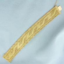 Wave Design Heavy Mesh Bracelet In 18k Yellow Gold