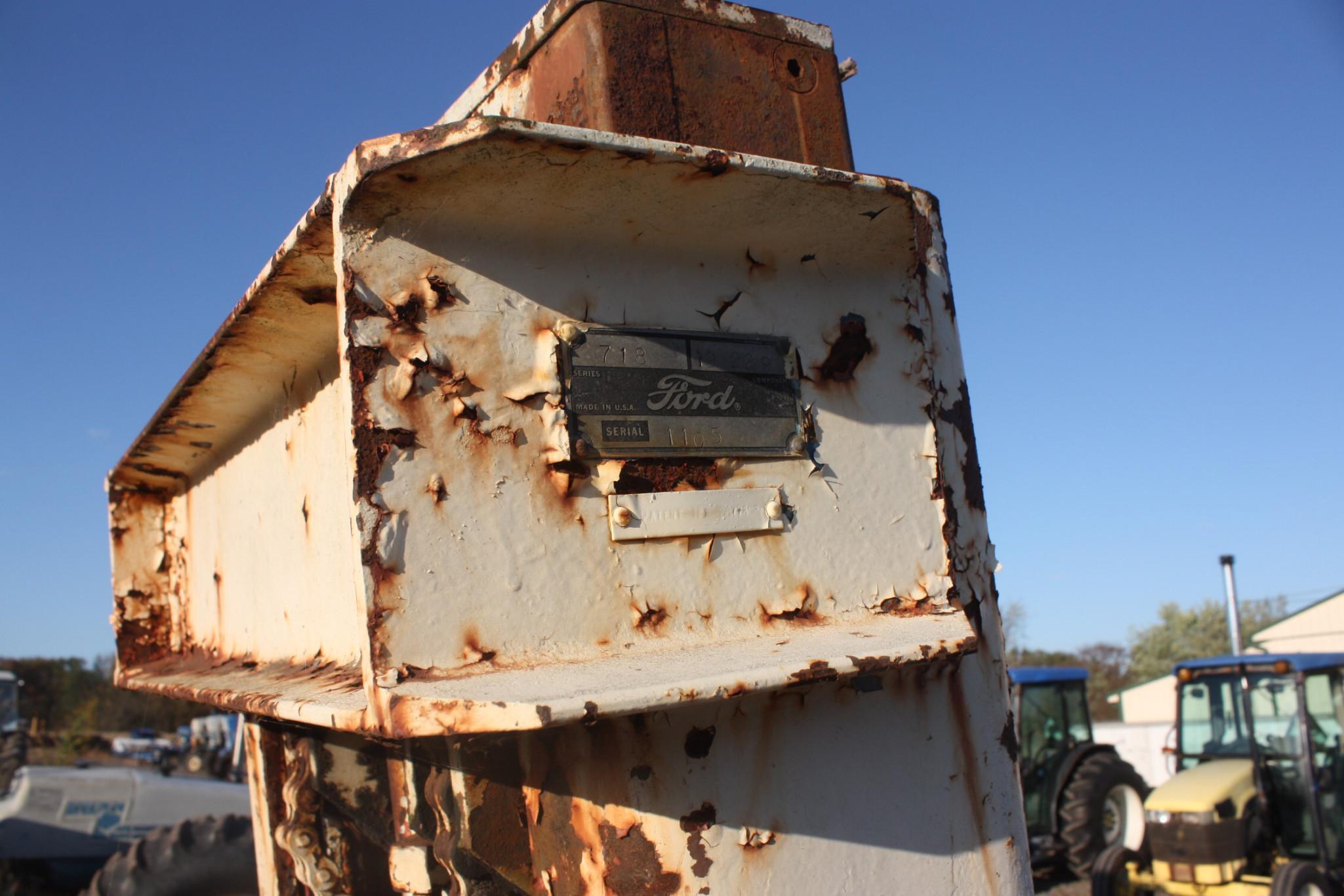Ford / Marshall forklift