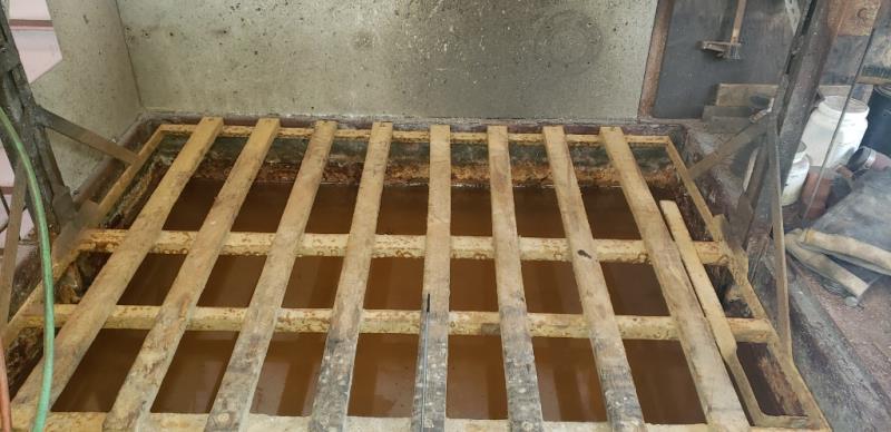 Radiator dip test bench
