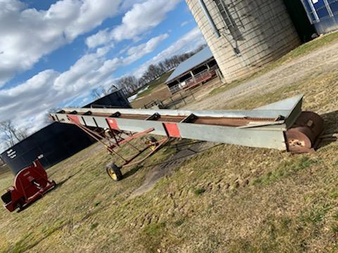 32’ Zimmerman transport bale elevator