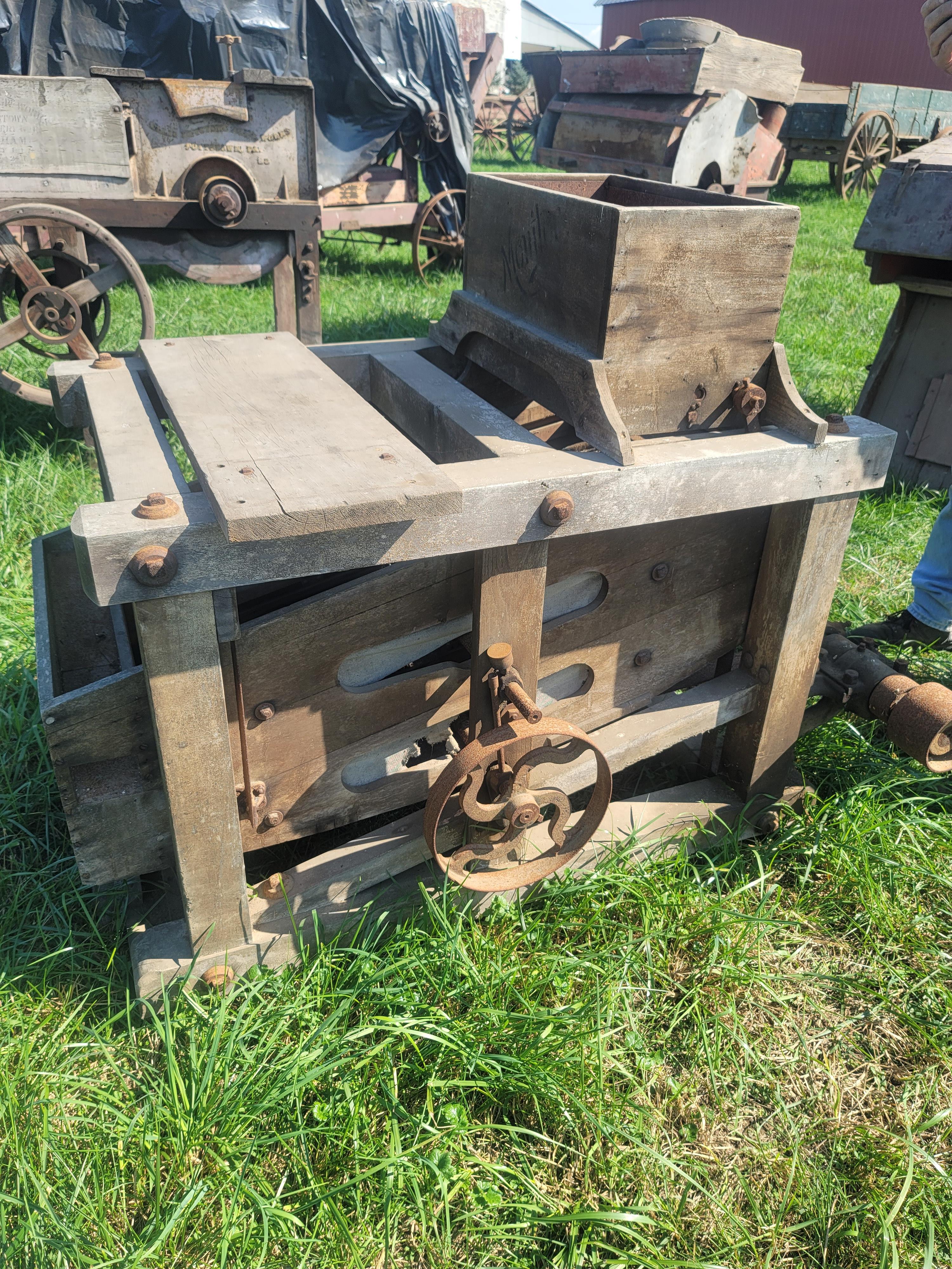 Huntley Monitor seed cleaner