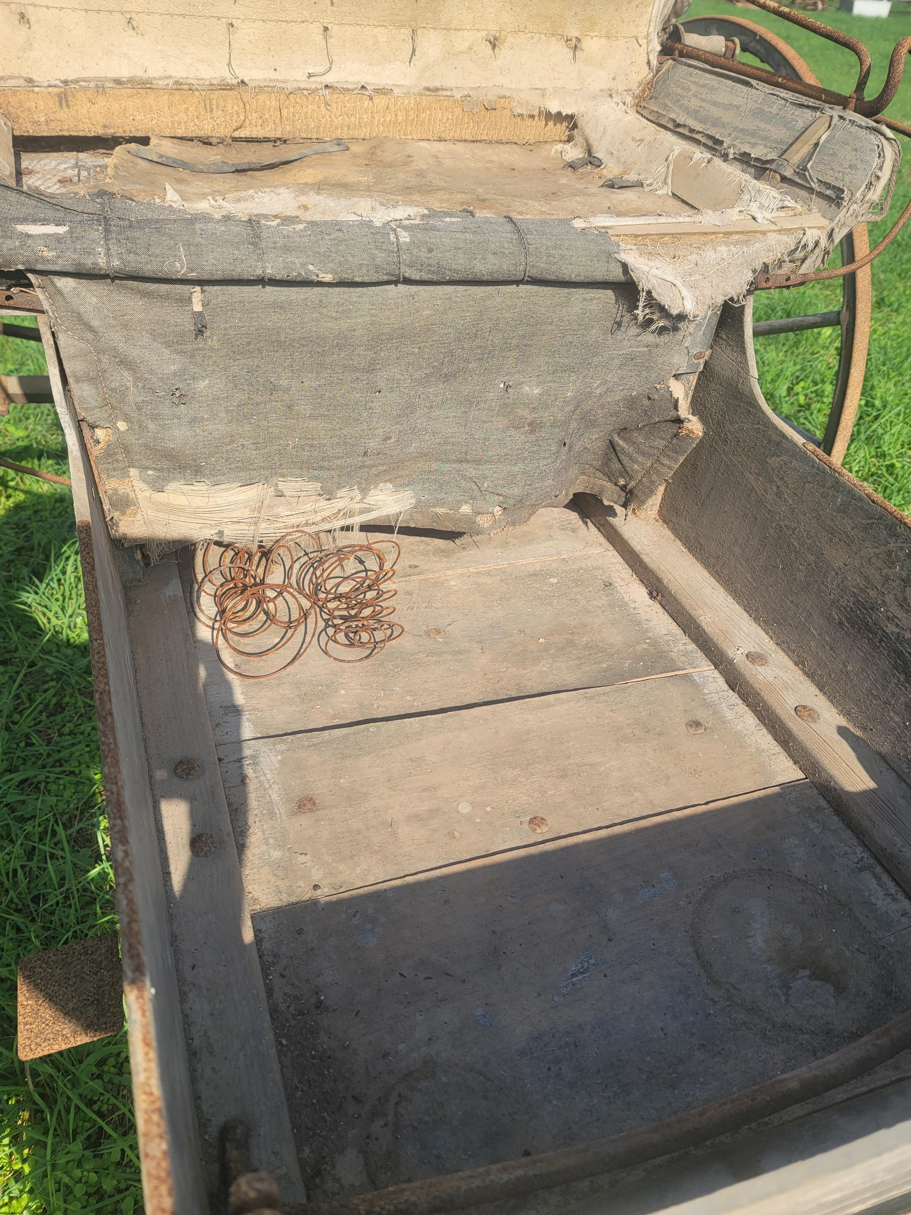 Buckboard wagon