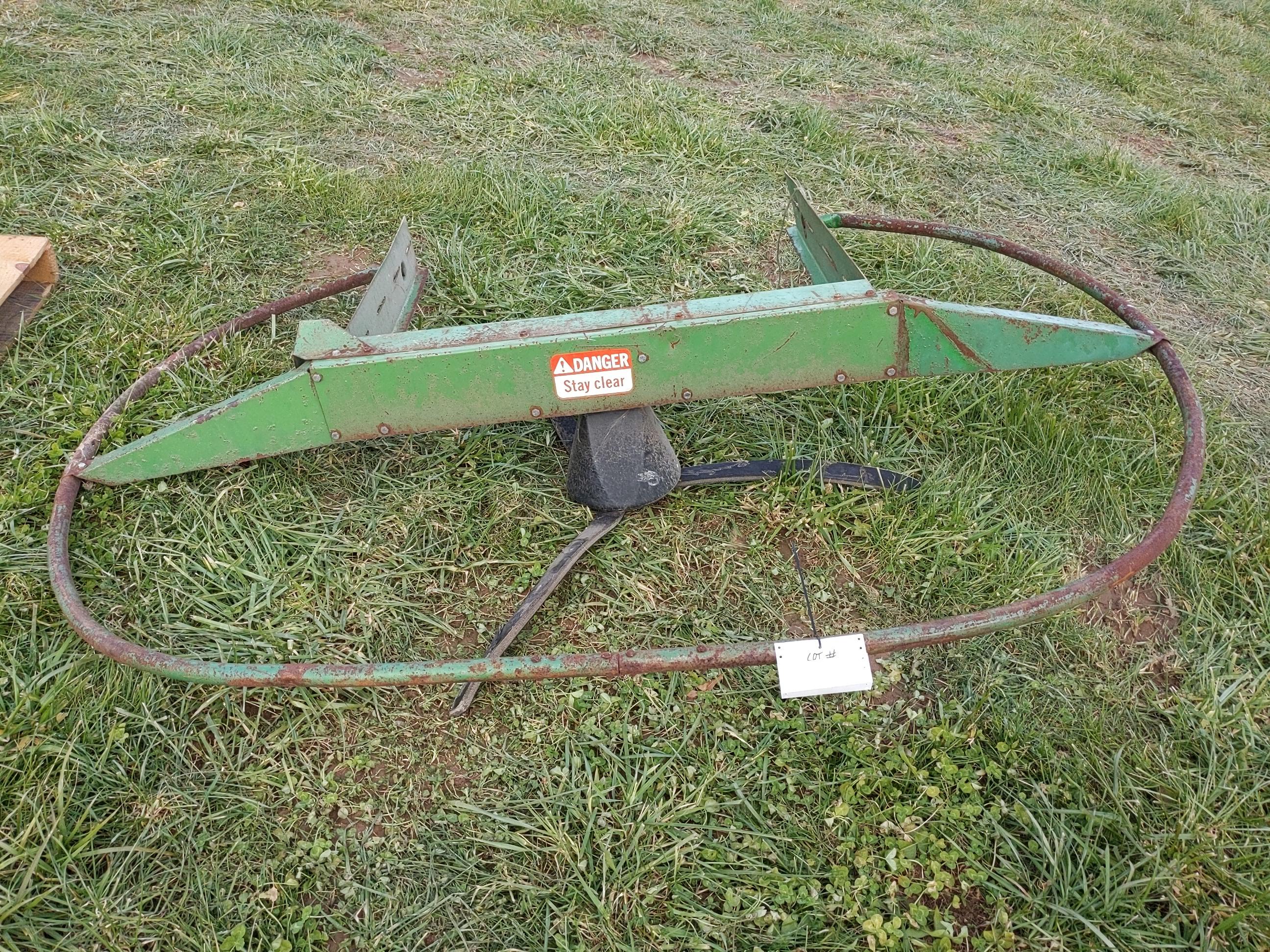 Straw spreader for combine