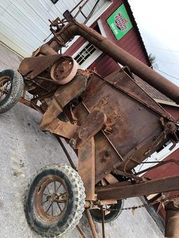 New Idea corn husker