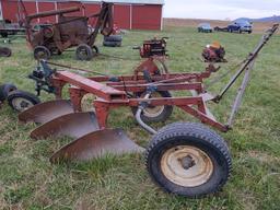 IH model 70 3x trailer plow