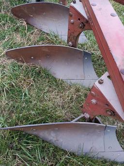IH model 70 3x trailer plow