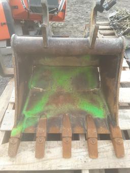 Kubota quick attach trenching bucket