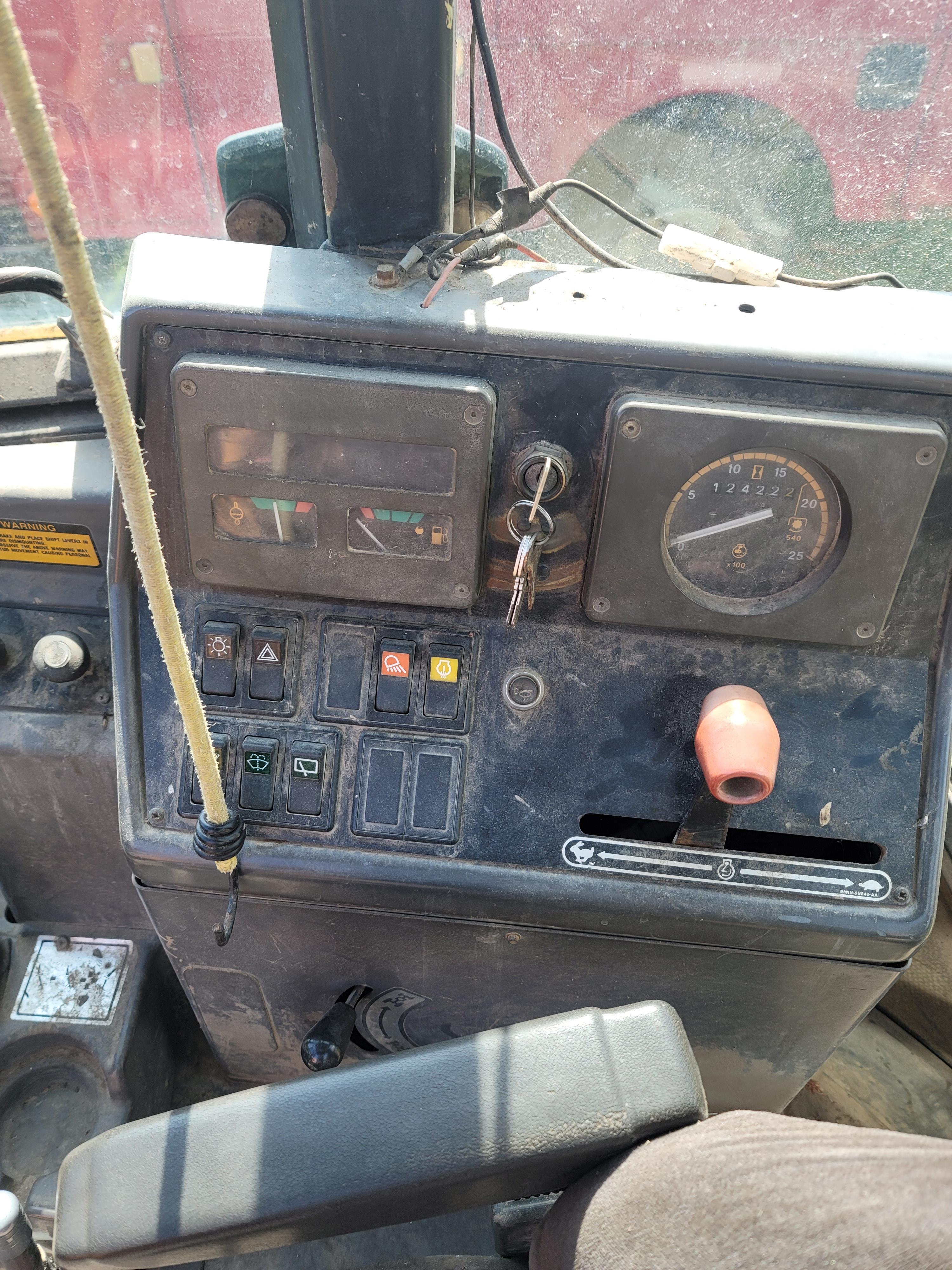 Ford 655D Backhoe