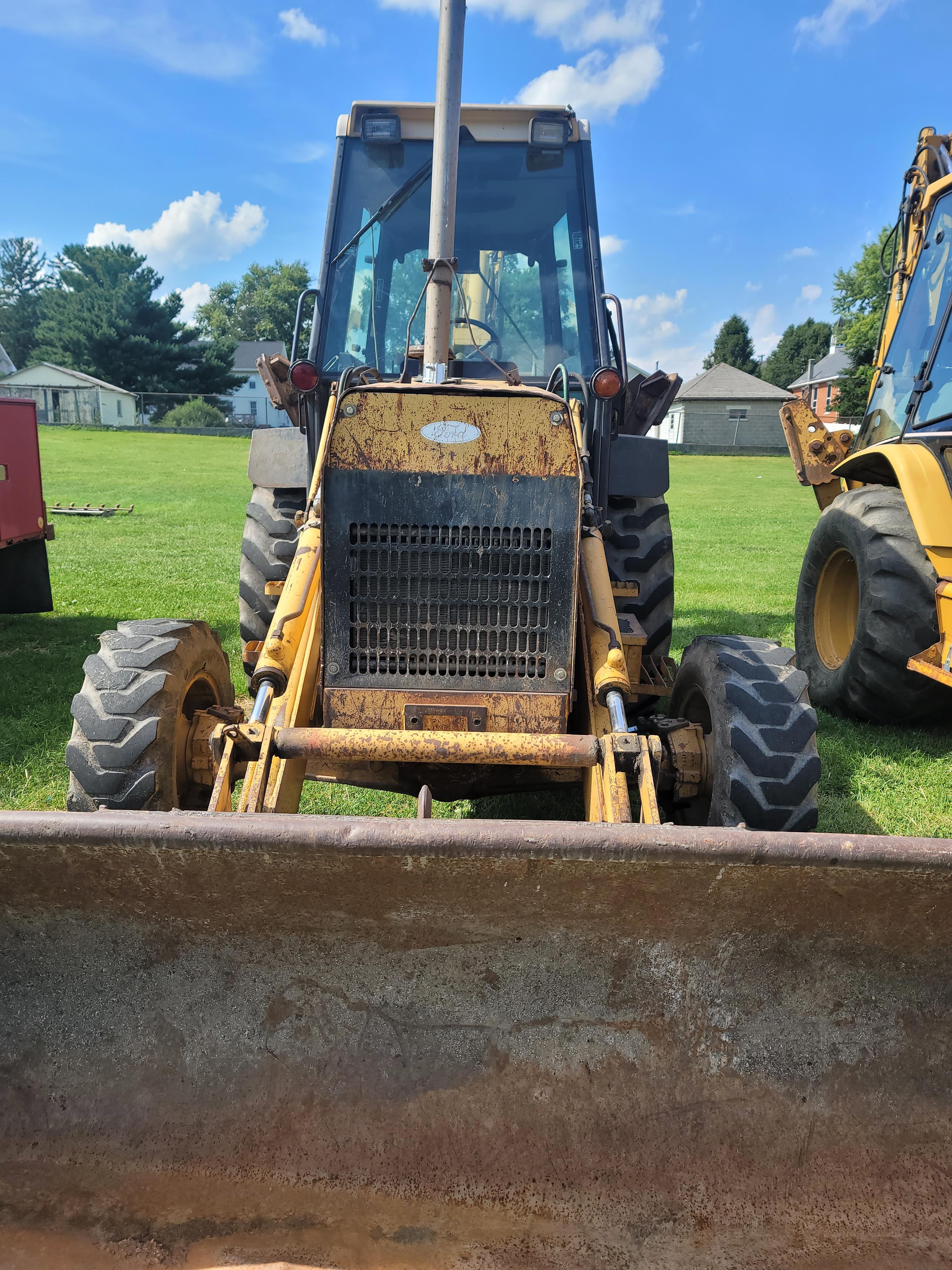 Ford 655D Backhoe