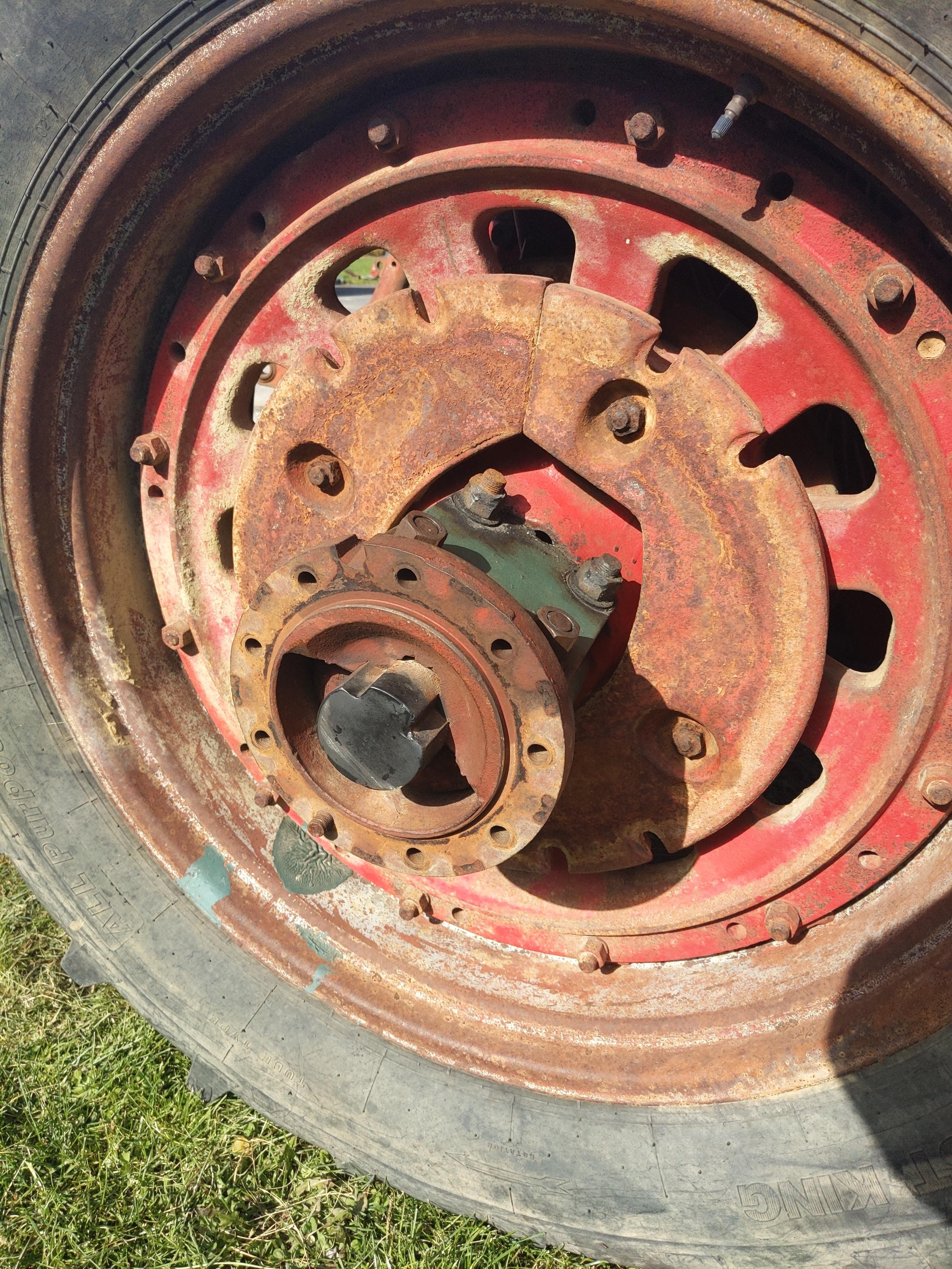 Farmall 1456, row crop, TA,  3 pt, 1000 pto
