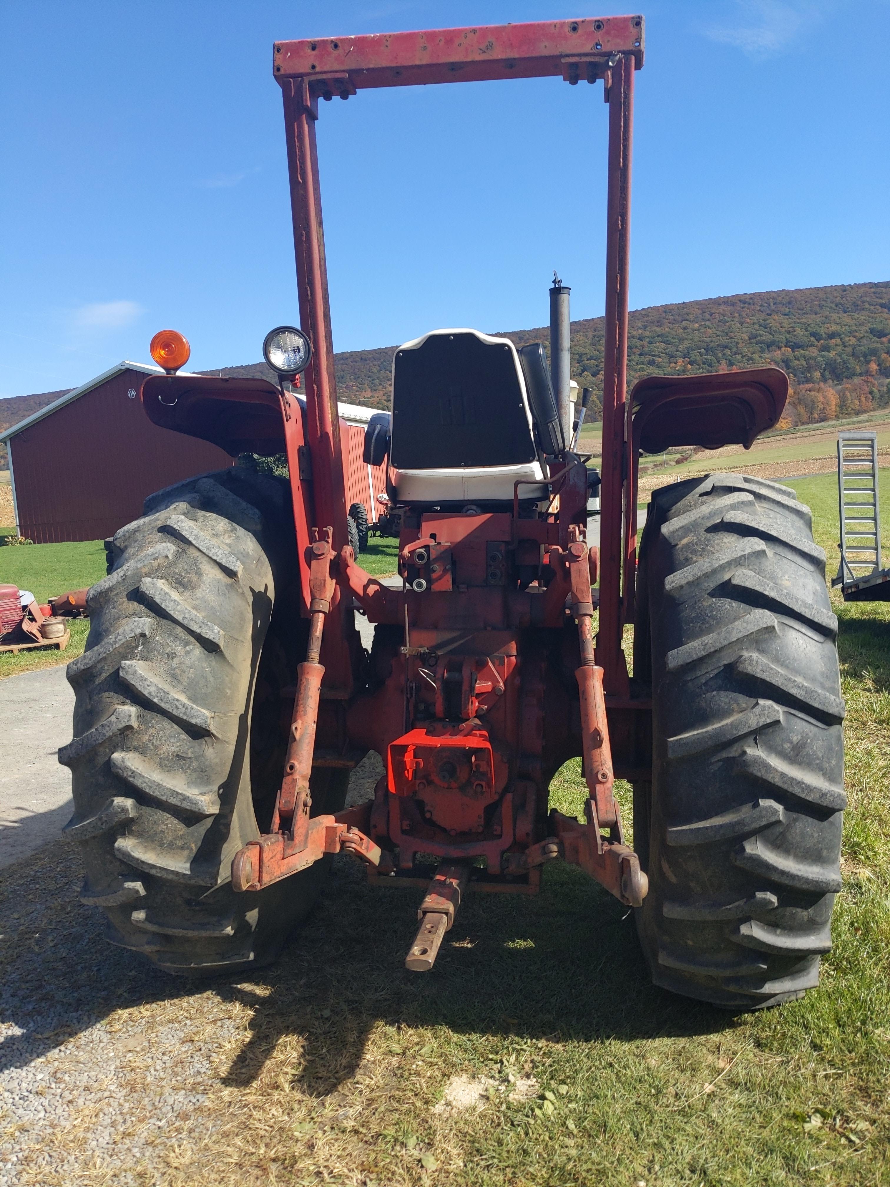 Farmall 1456, row crop, TA,  3 pt, 1000 pto