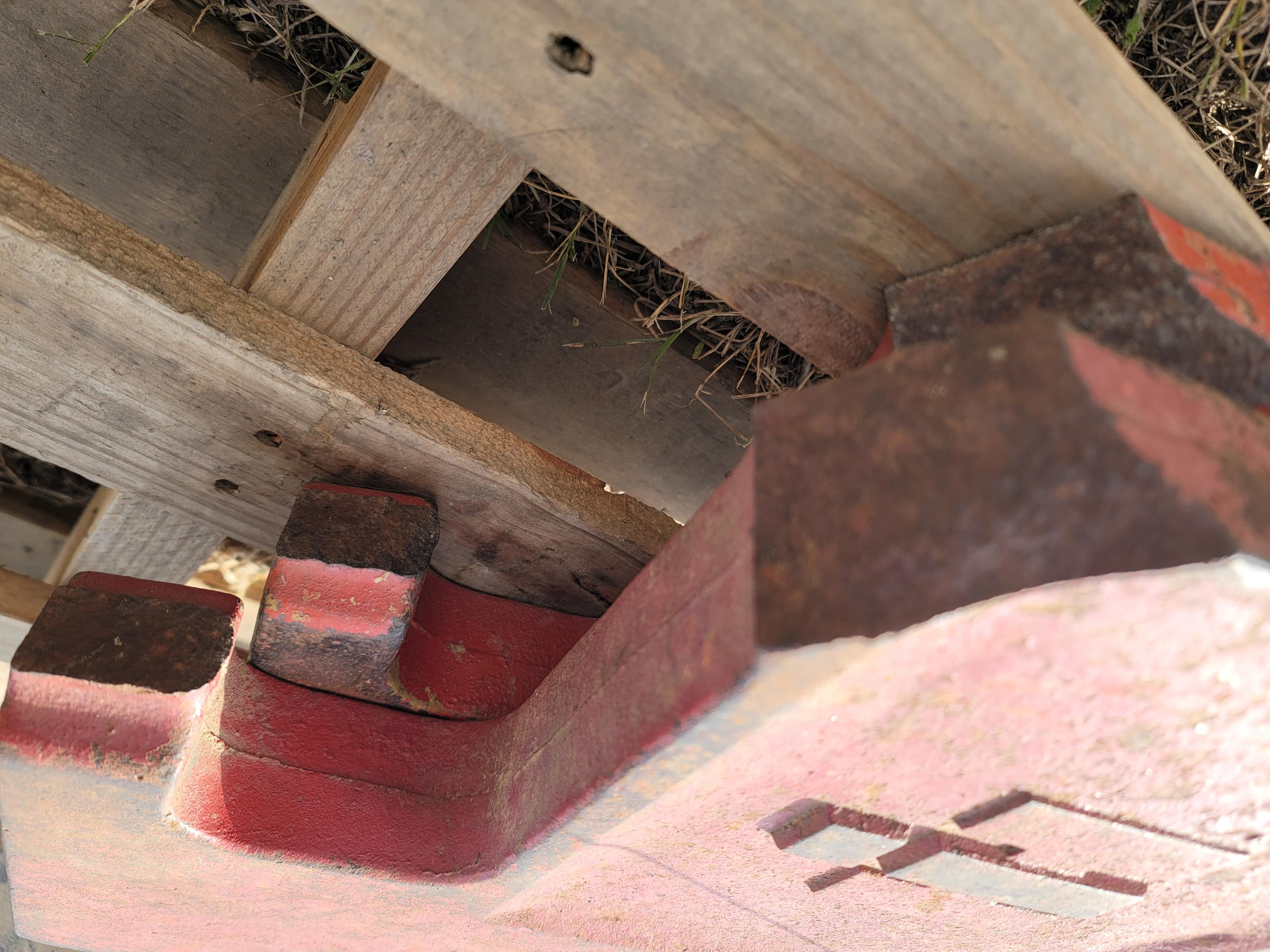 Damaged Hundred pounds suitcase weights