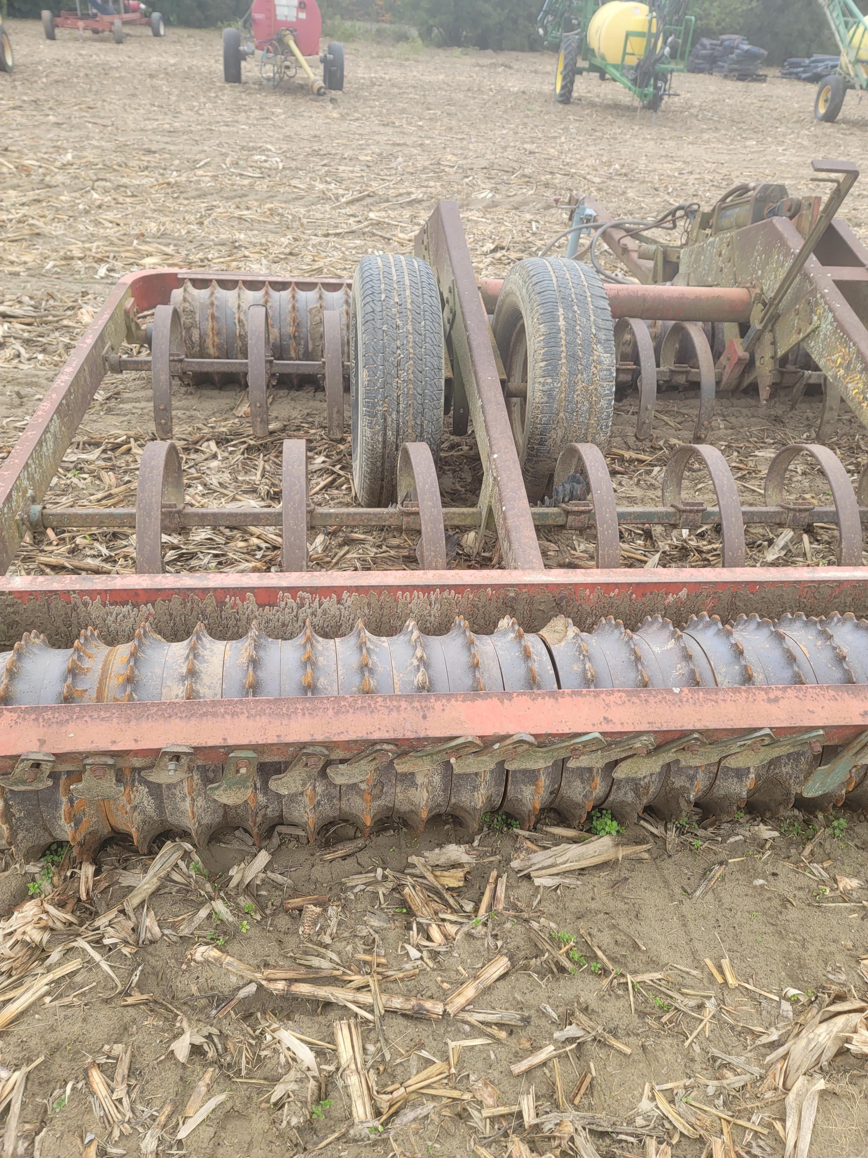 Brillion cultipacker. 15 foot