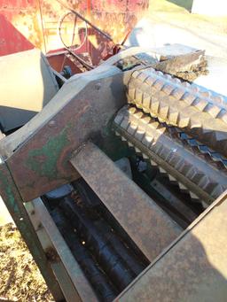 New Idea 1 Row Corn Picker