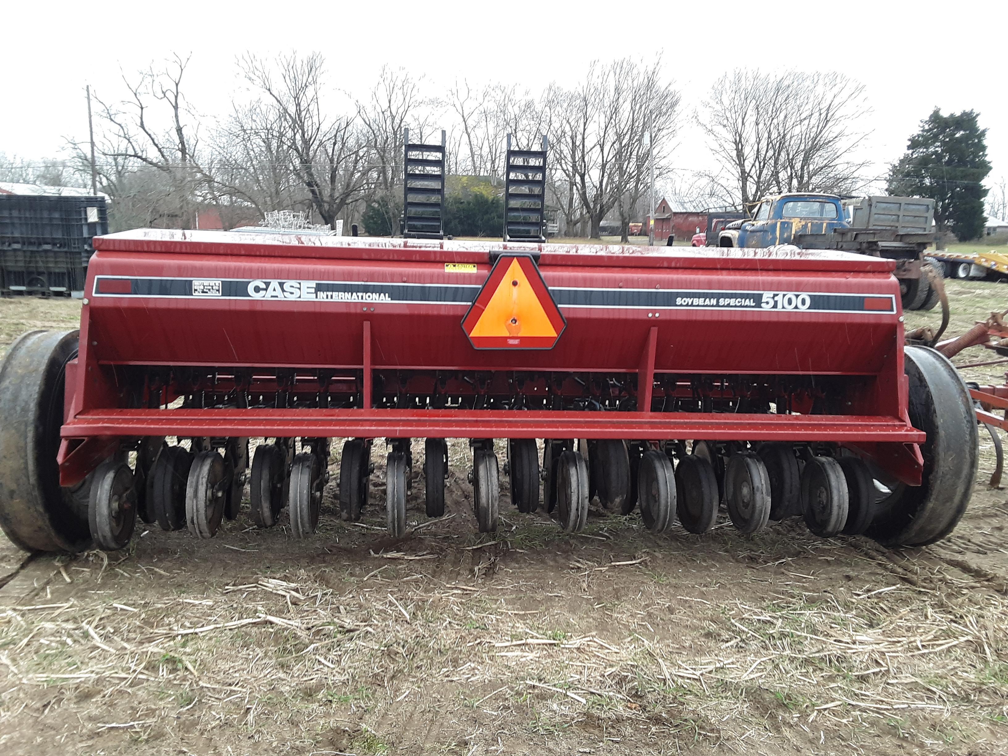 Case/IH  5100 Soybean Special