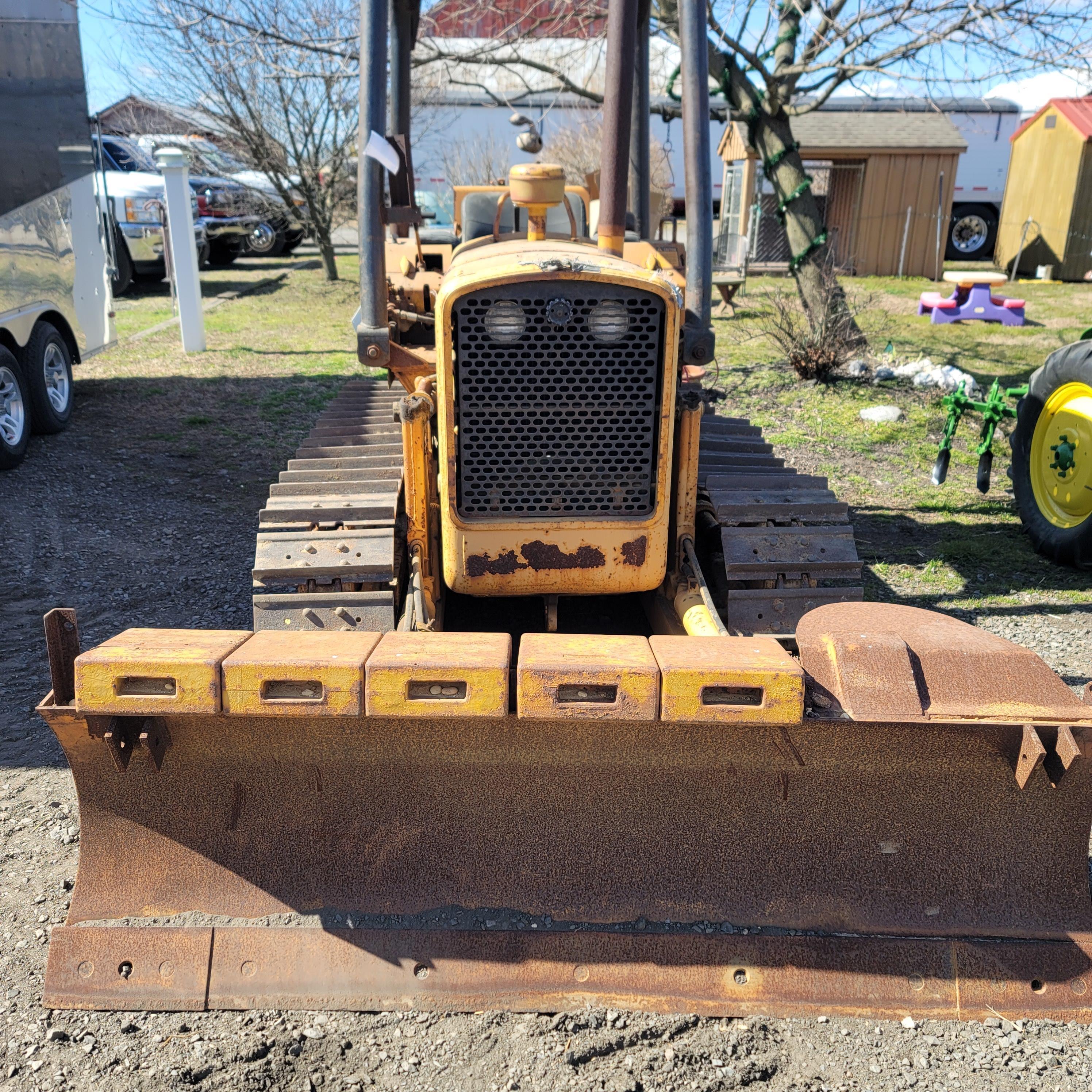 350 John Deere bulldozer runs good