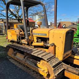 350 John Deere bulldozer runs good