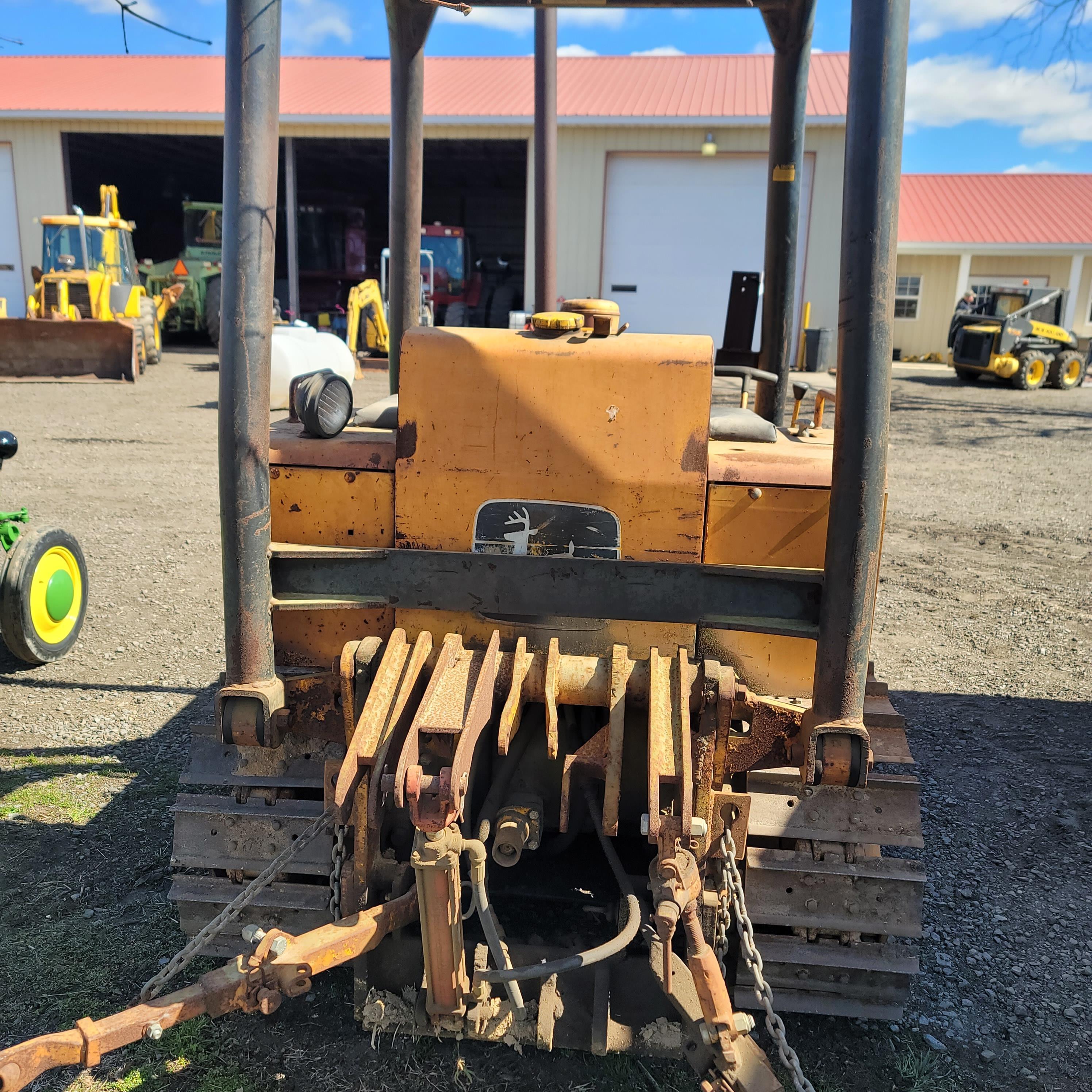 350 John Deere bulldozer runs good